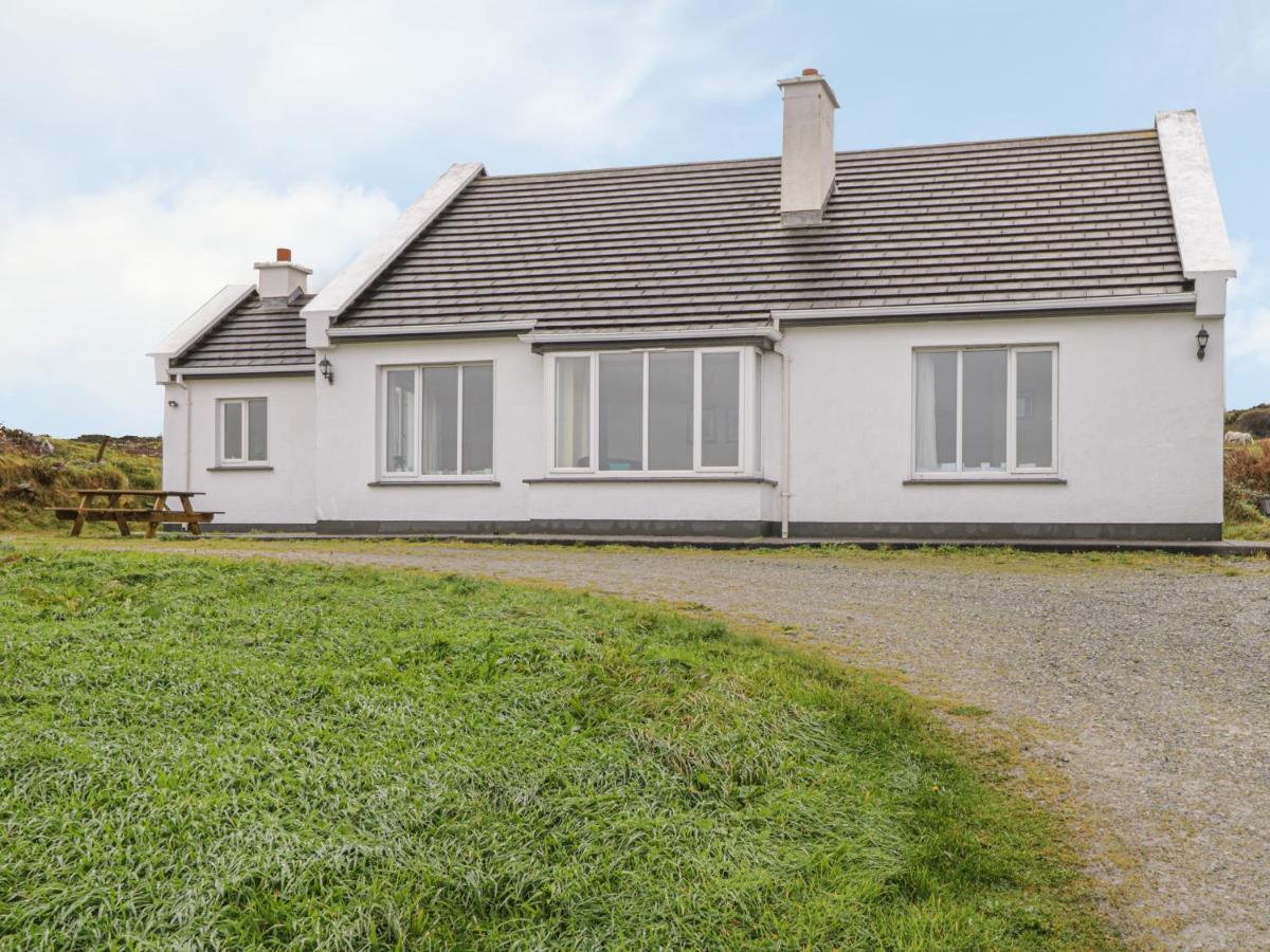 Seaspray Villa Renvyle Bagian luar foto