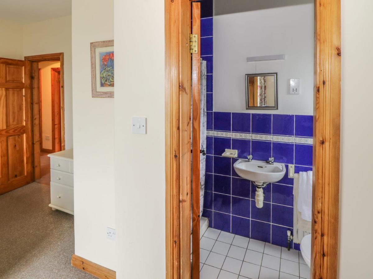 Seaspray Villa Renvyle Bagian luar foto