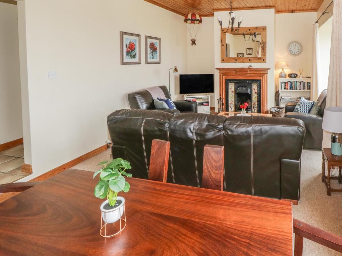 Seaspray Villa Renvyle Bagian luar foto